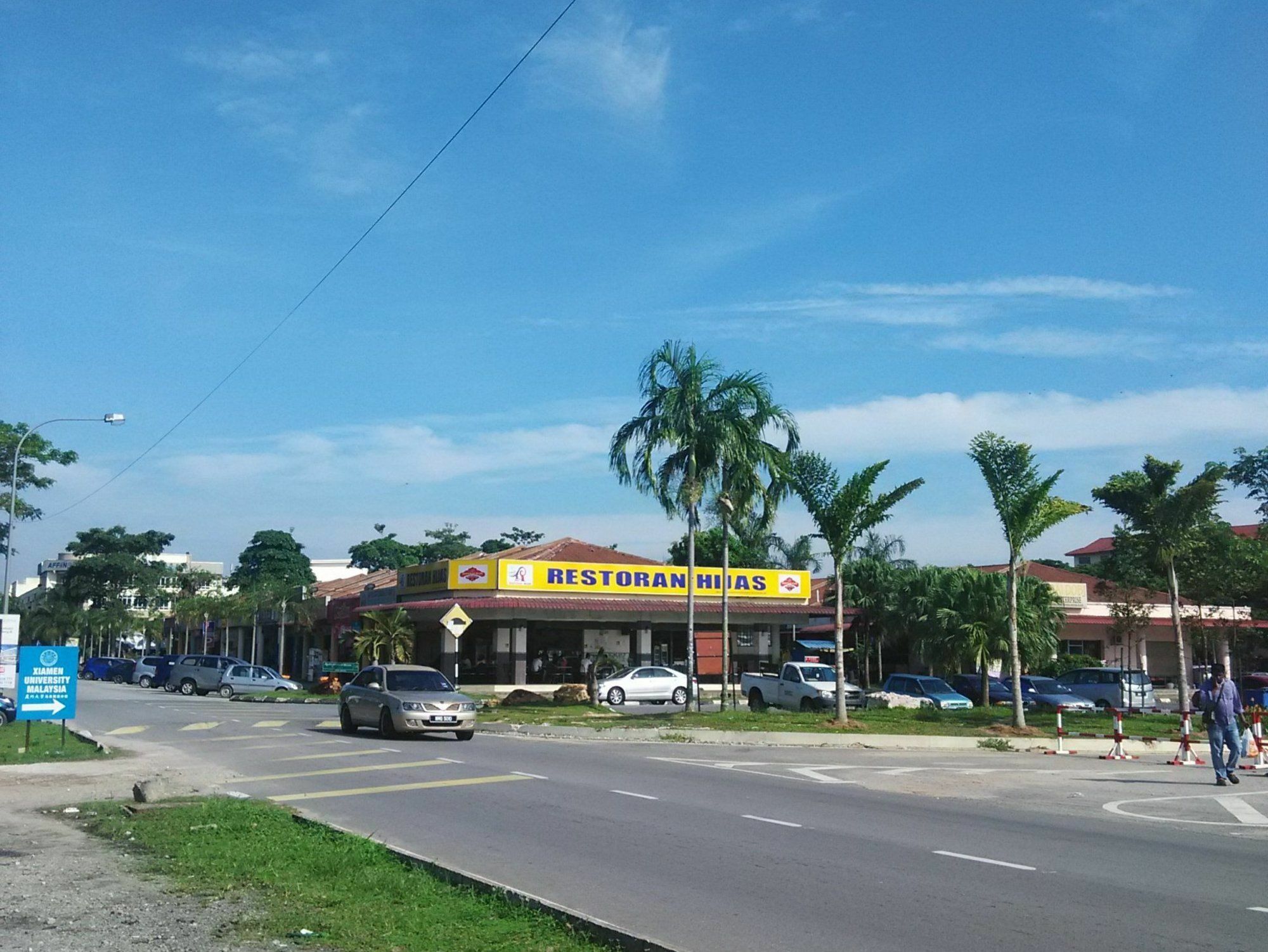 Moon Eleven Hostel Near Klia & Klia2 Sepang Exterior photo